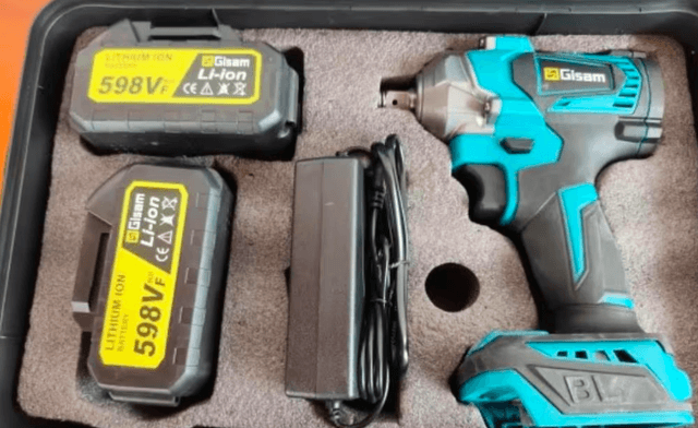 Gisam slagmoersleutel met batterijen, oplader en koffer