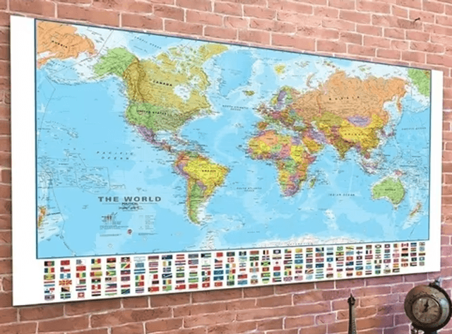 Grote wereldkaart gespoten op canvas (150x100cm)