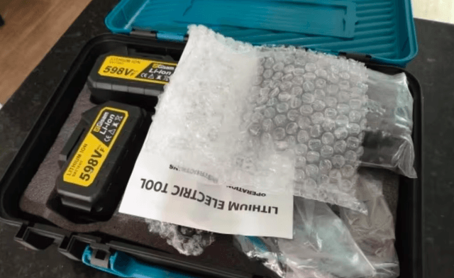Gisam slagmoersleutel met batterijen, oplader en koffer
