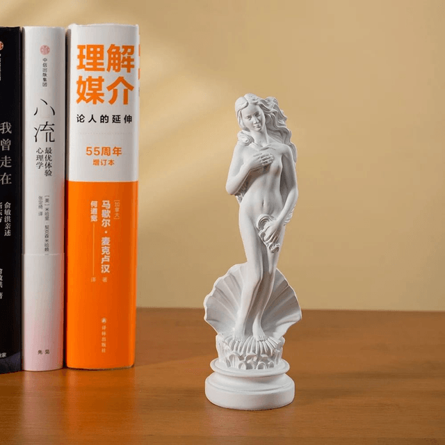 Prachtig beeldje Griekse godin Aphrodite wit (18cm) 