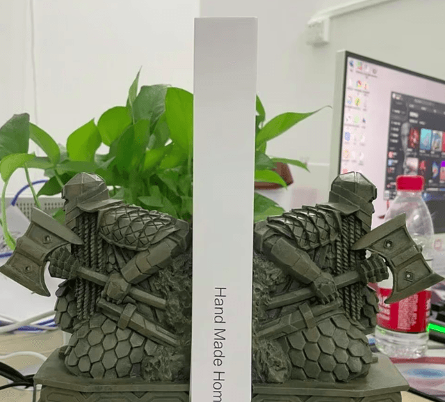 The Hobbit beeldjes Erebor Dwergen 2 stuks (25cm)