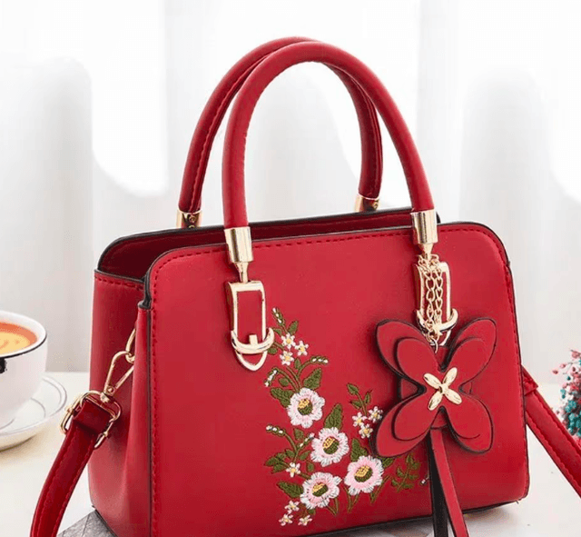 Elegante schoudertas bloemenpatroon van kunstleer (22x16cm) rood