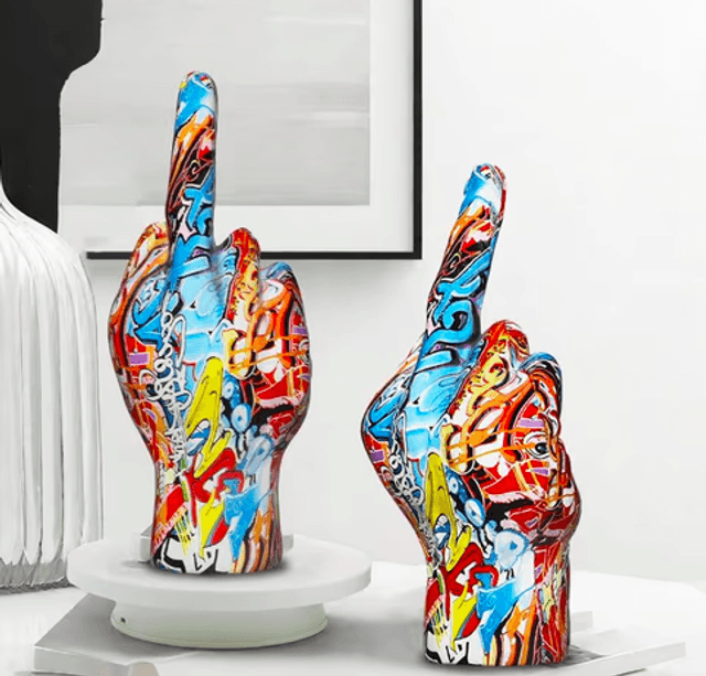 Prachtig decoratie beeldje Middelvinger Graffiti (19cm)