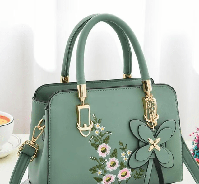 Elegante schoudertas bloemenpatroon van kunstleer (22x16cm) groen